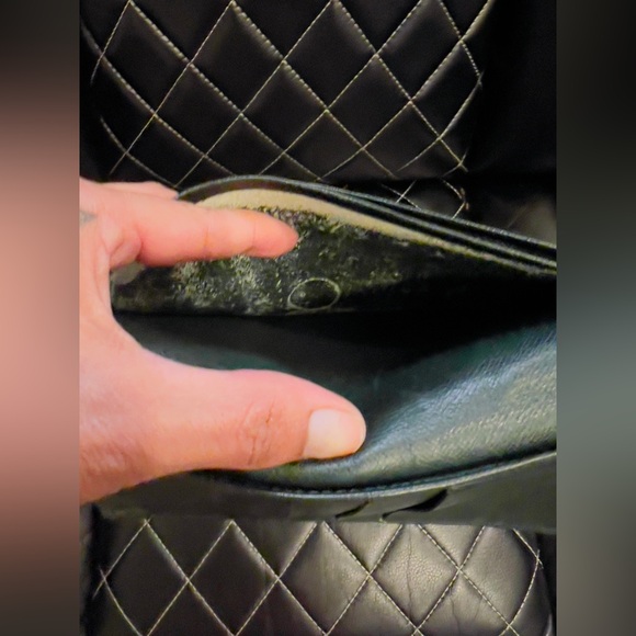 Louis Vuitton Green Taiga Wallet - COPY - Picture 5 of 8